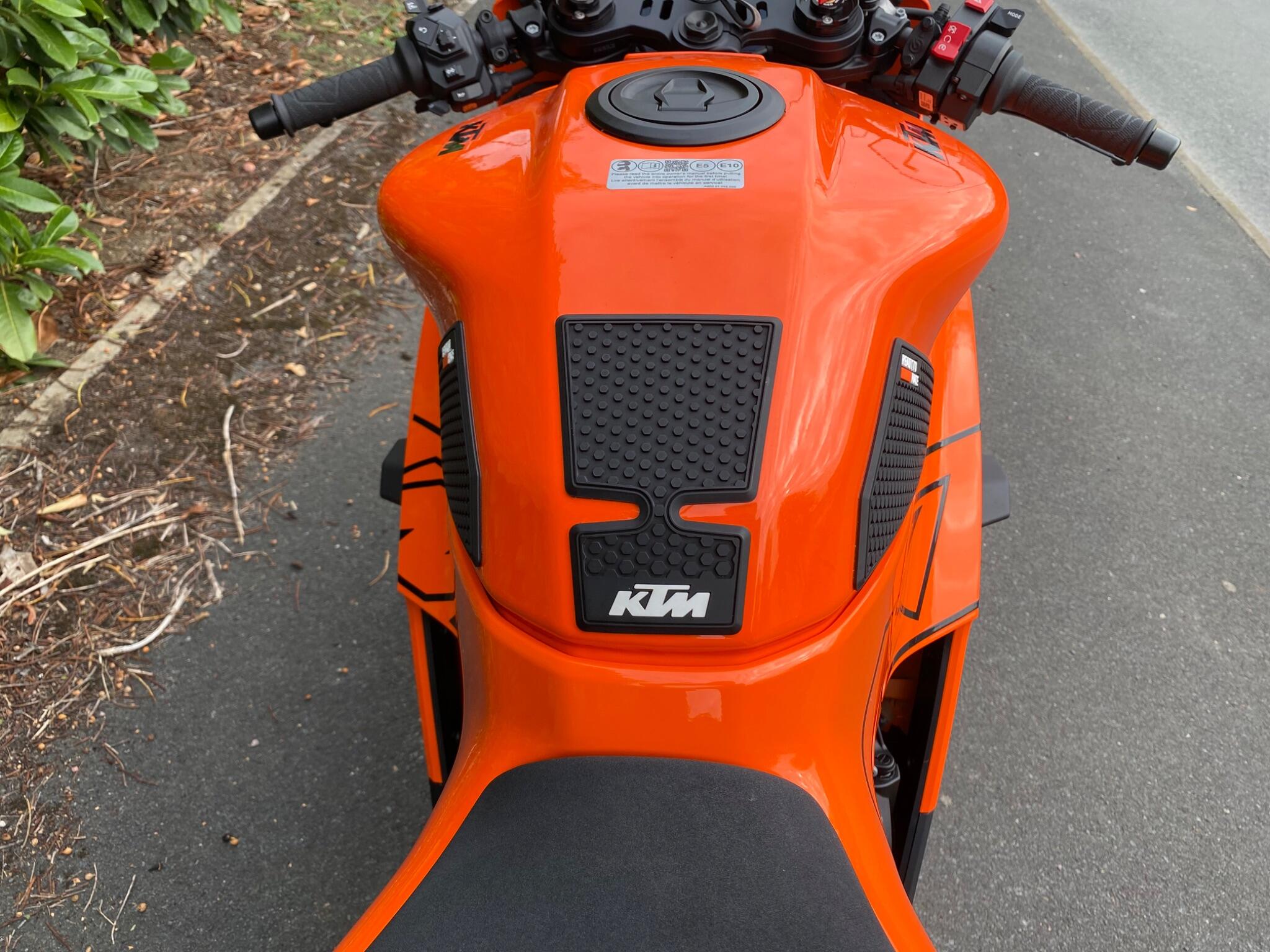 2026 26 Reg KTM 990 RC R
